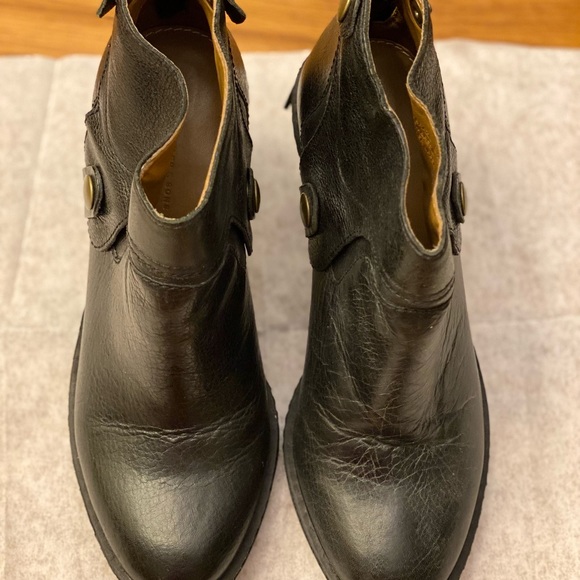 Schuler & Sons booties - Picture 3 of 5